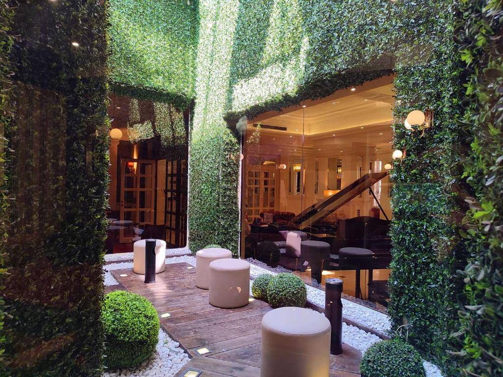 Radisson Blu GHR Rome