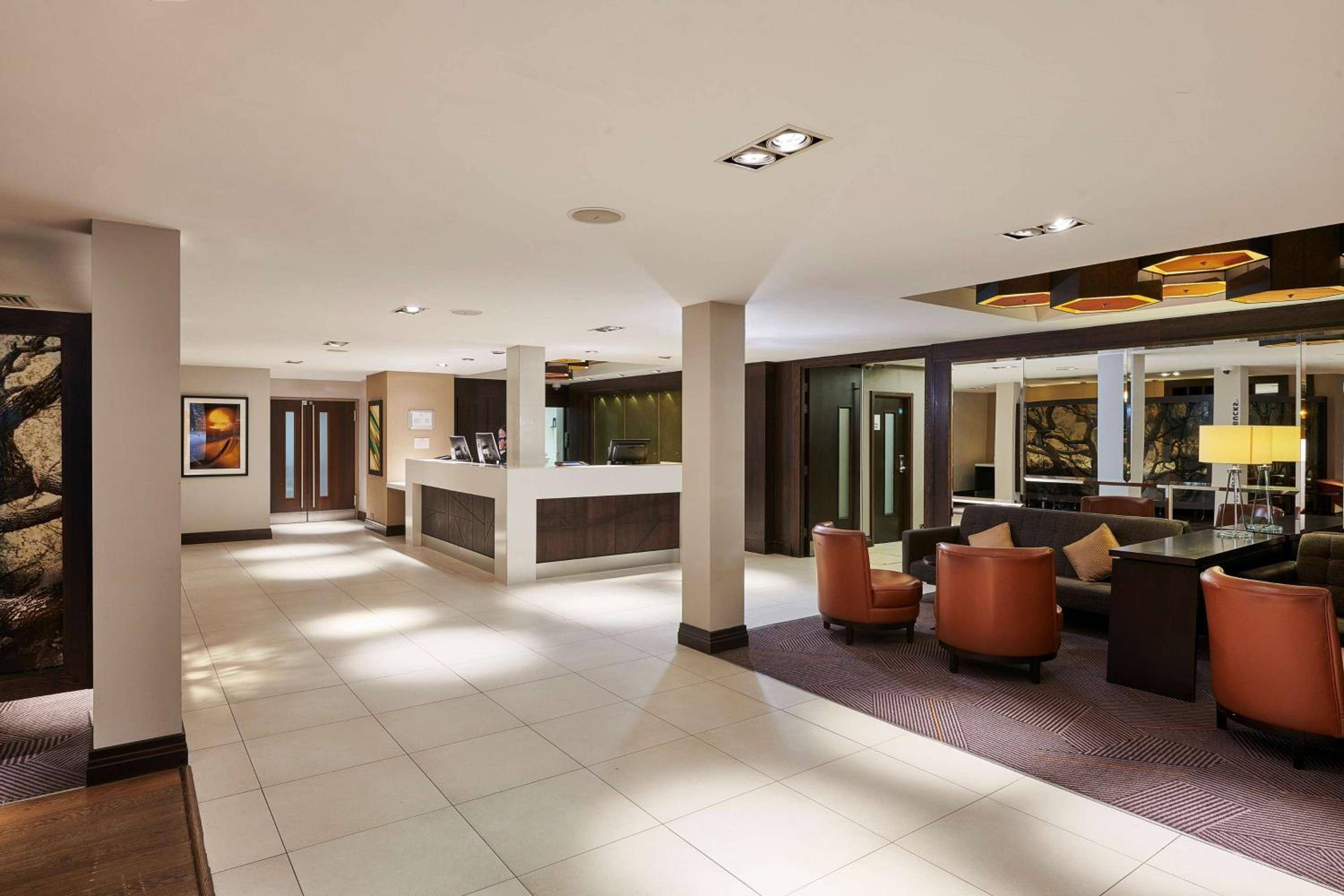 DoubleTree by Hilton London - Ealing