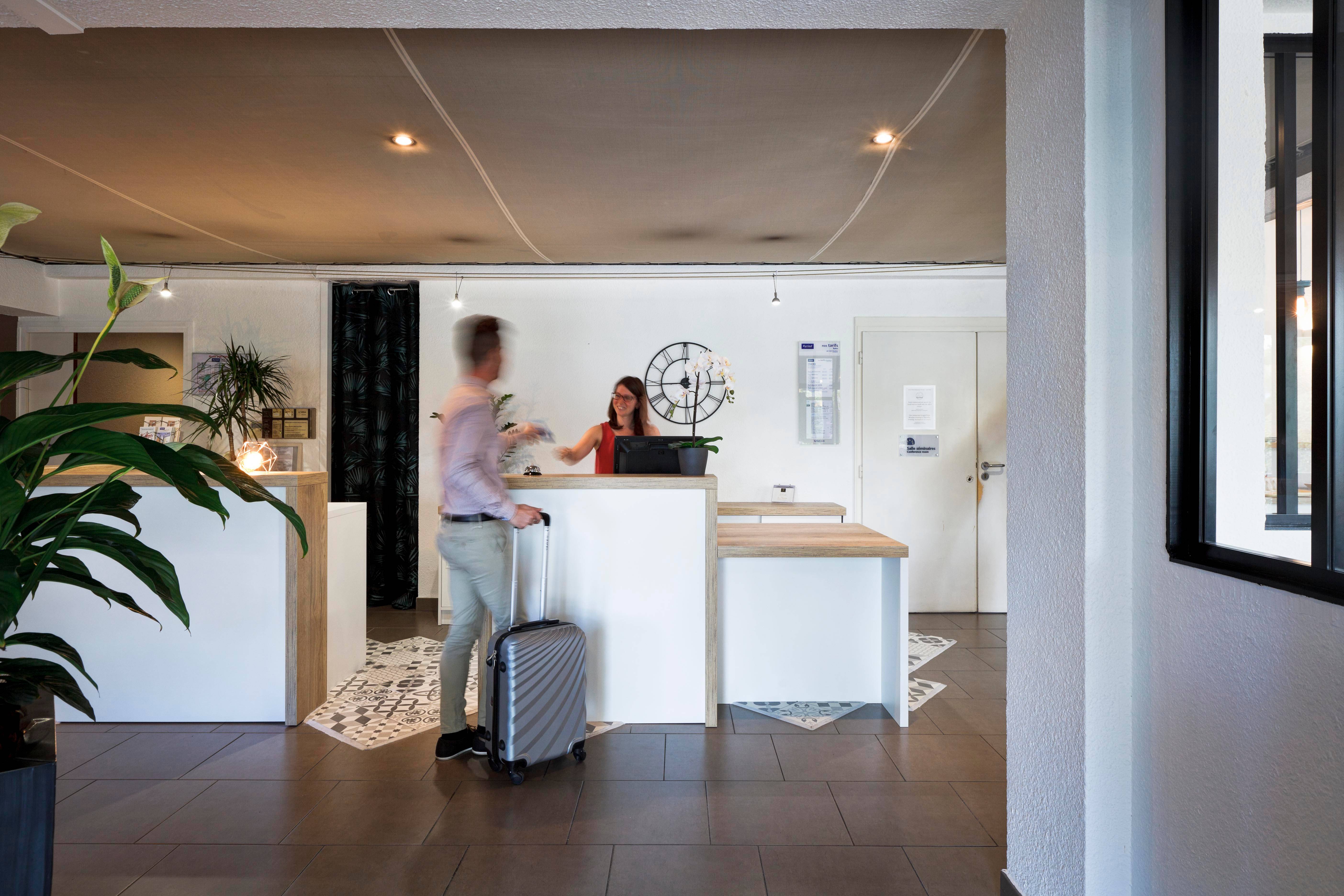 Kyriad Lyon Sud - Saint Genis Laval