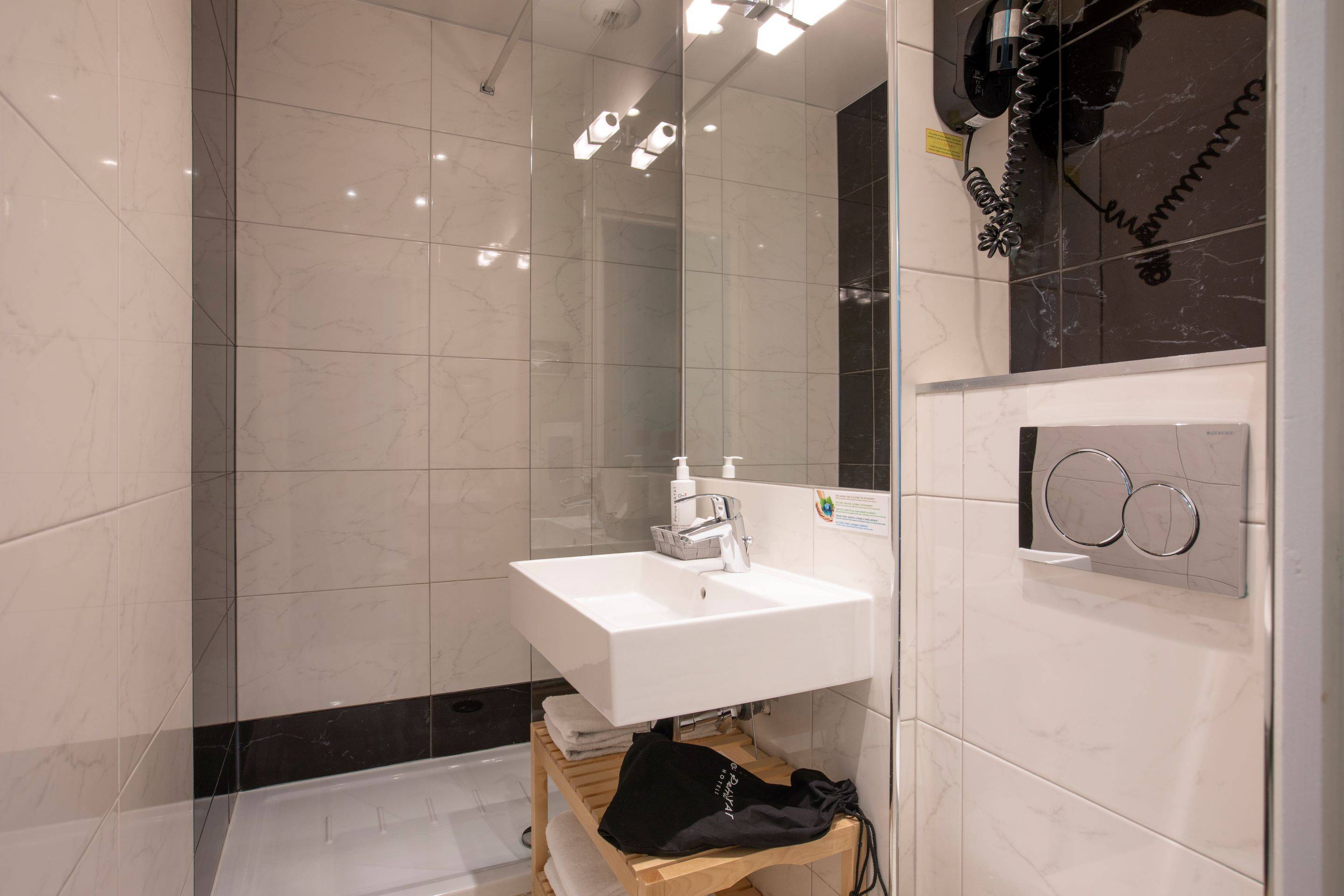 Hotel Olympic Paris Boulogne by Patrick Hayat