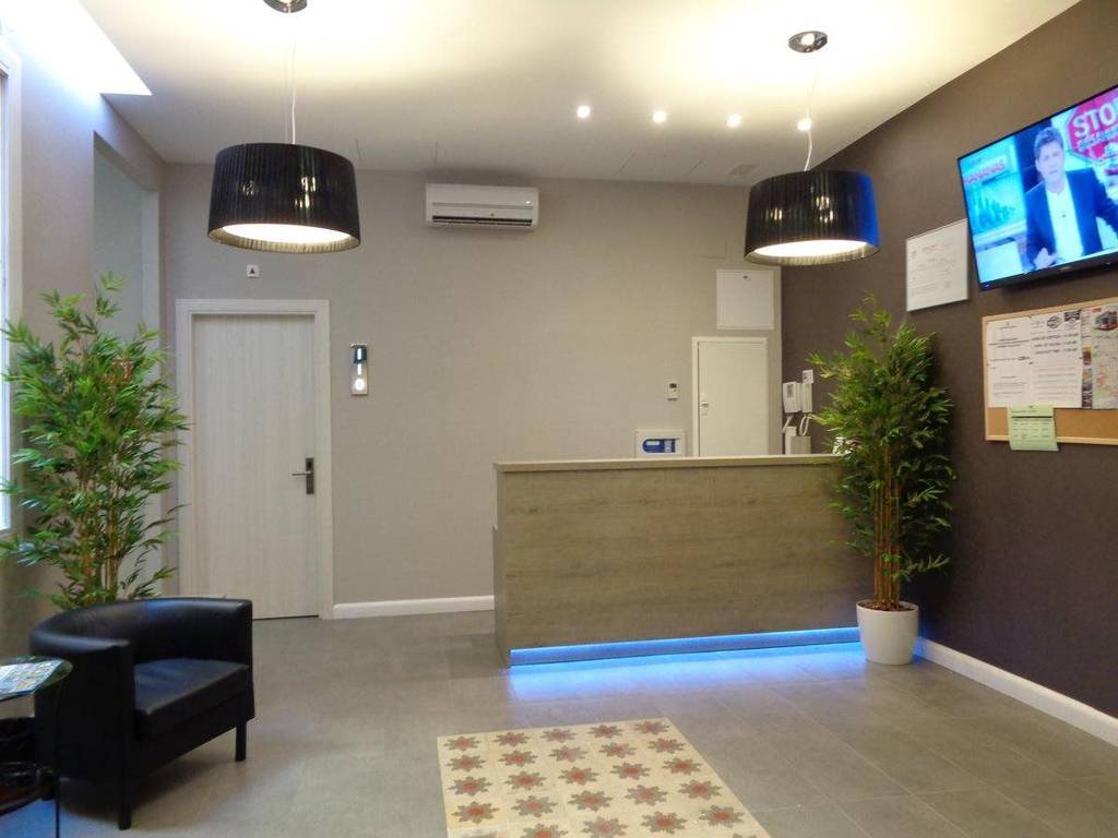 Hostal Plaza Goya  Bcn