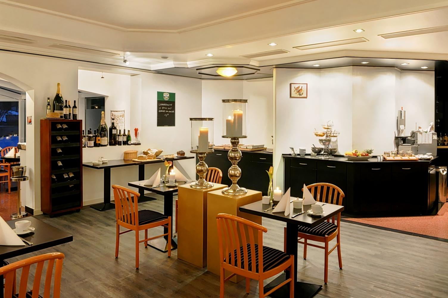 Ambassador Parkhotel