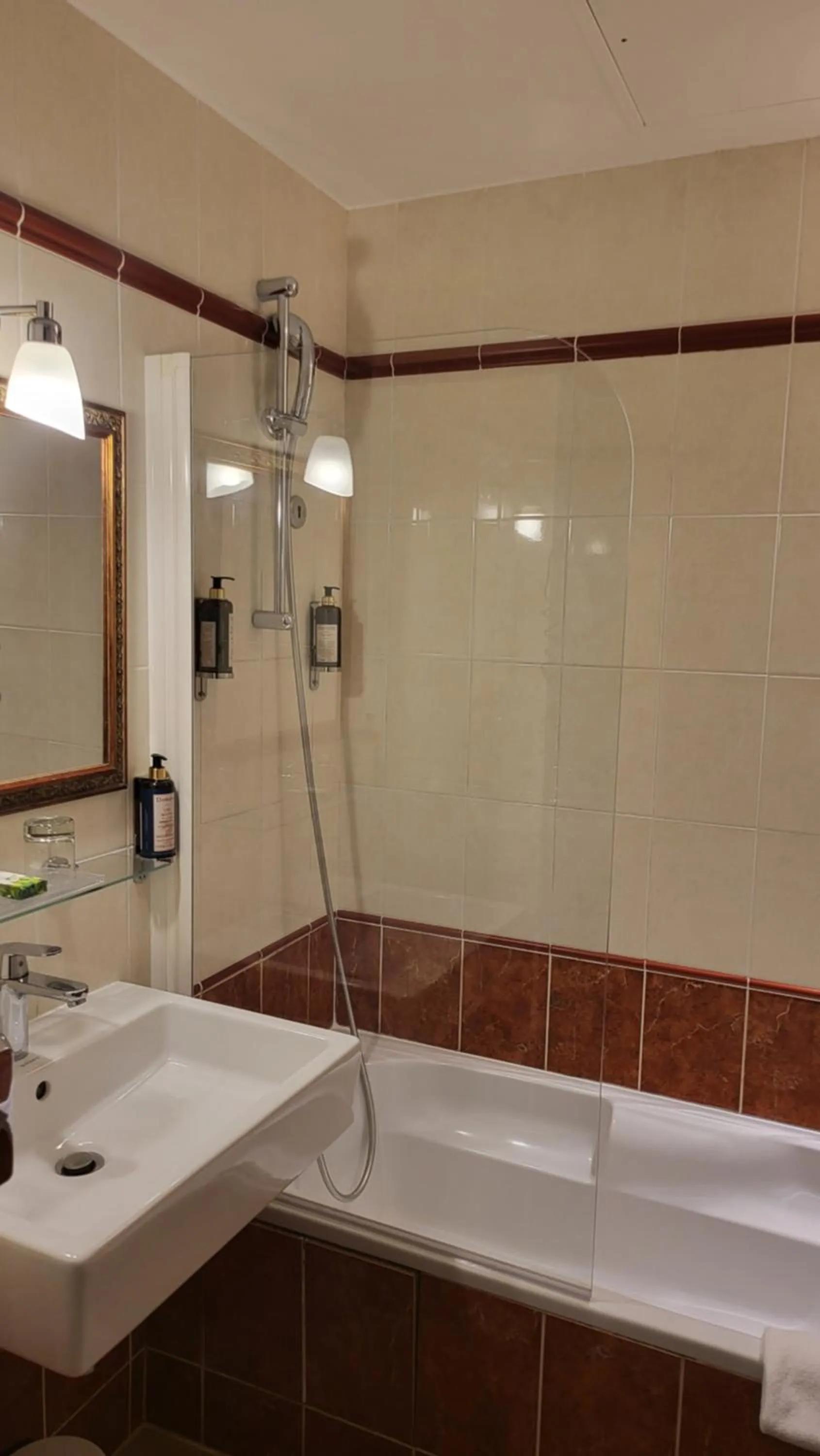 Hôtel Magda Champs Elysées