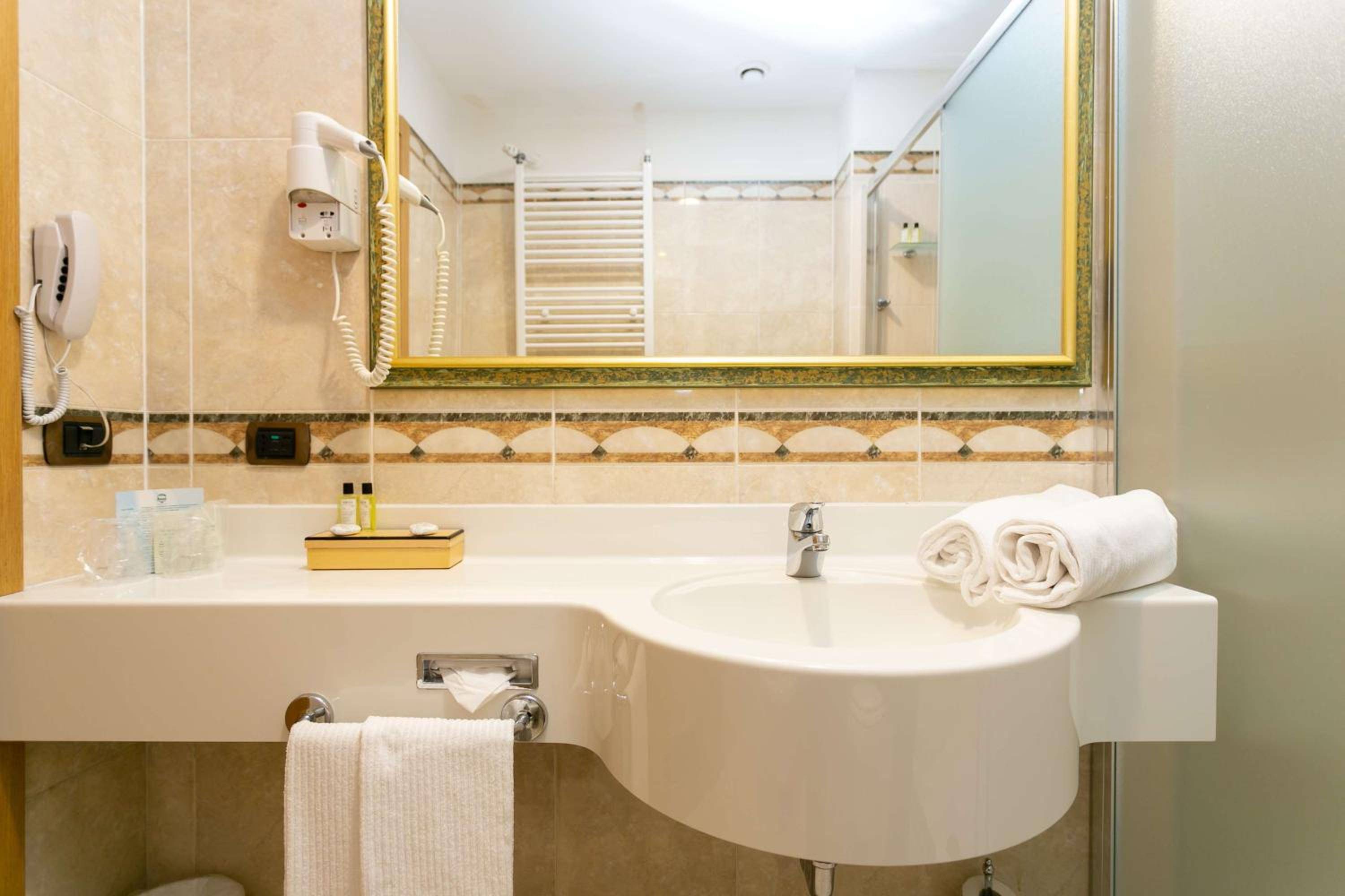 Hotel Mirage Sure Hotel Collection By Best Western