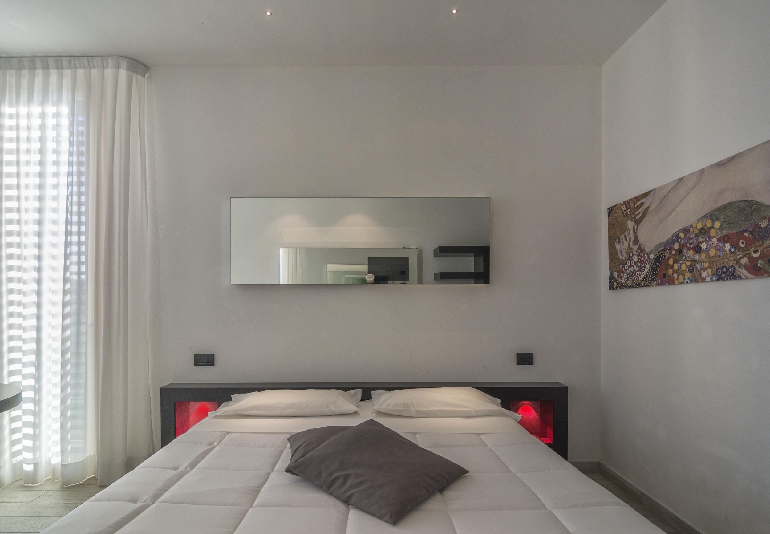 Blue Shades ApartHotel