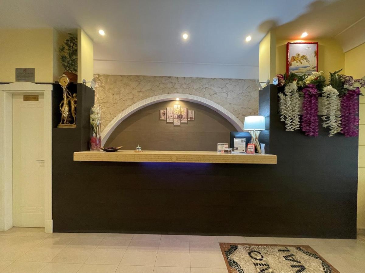 International Capodichino Hotel