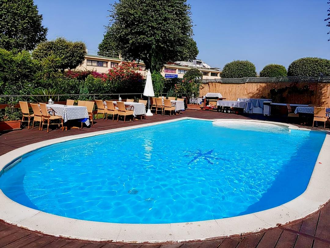 International Capodichino Hotel