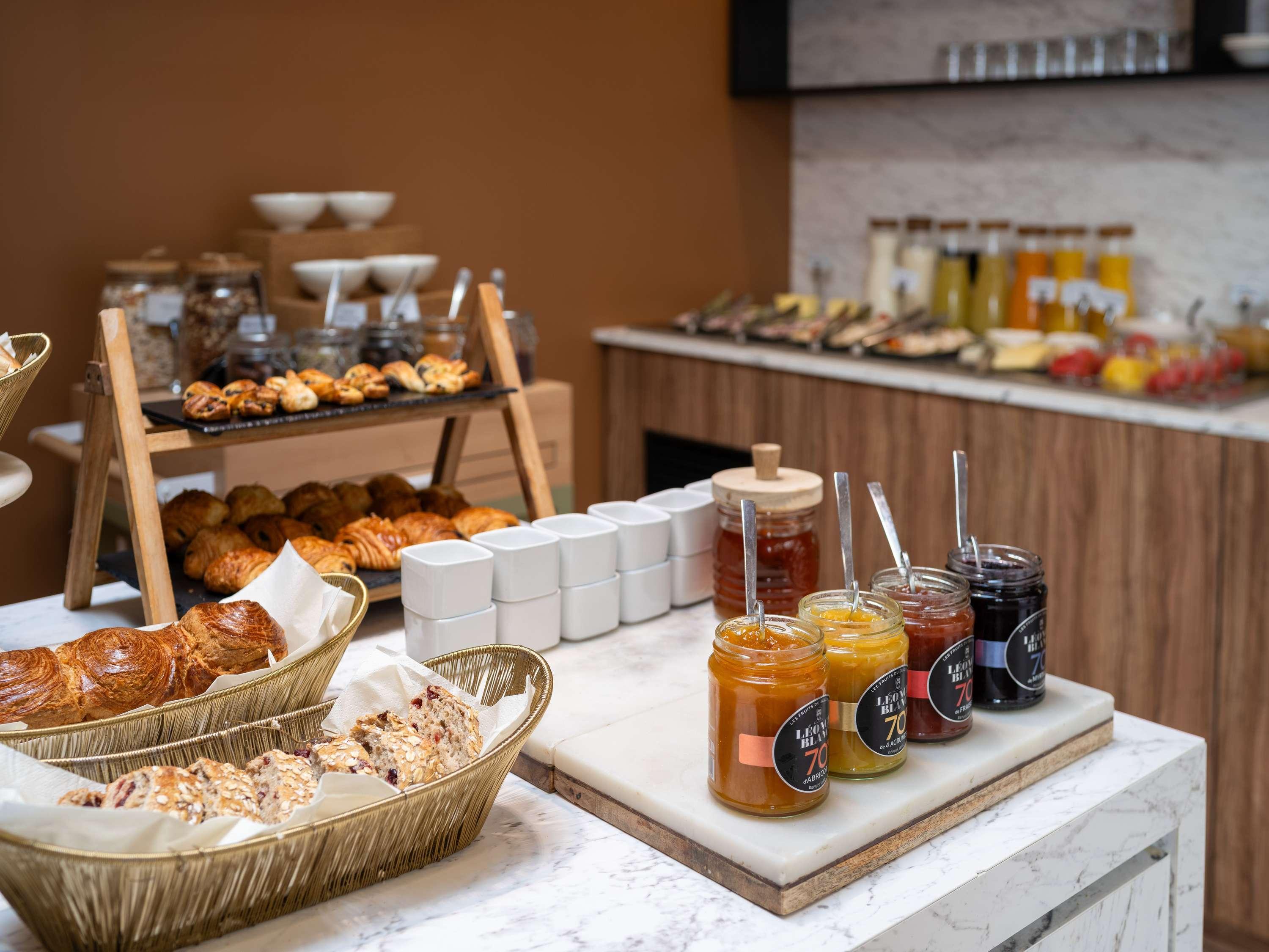 Hotel Mercure Paris 15 Porte de Versailles