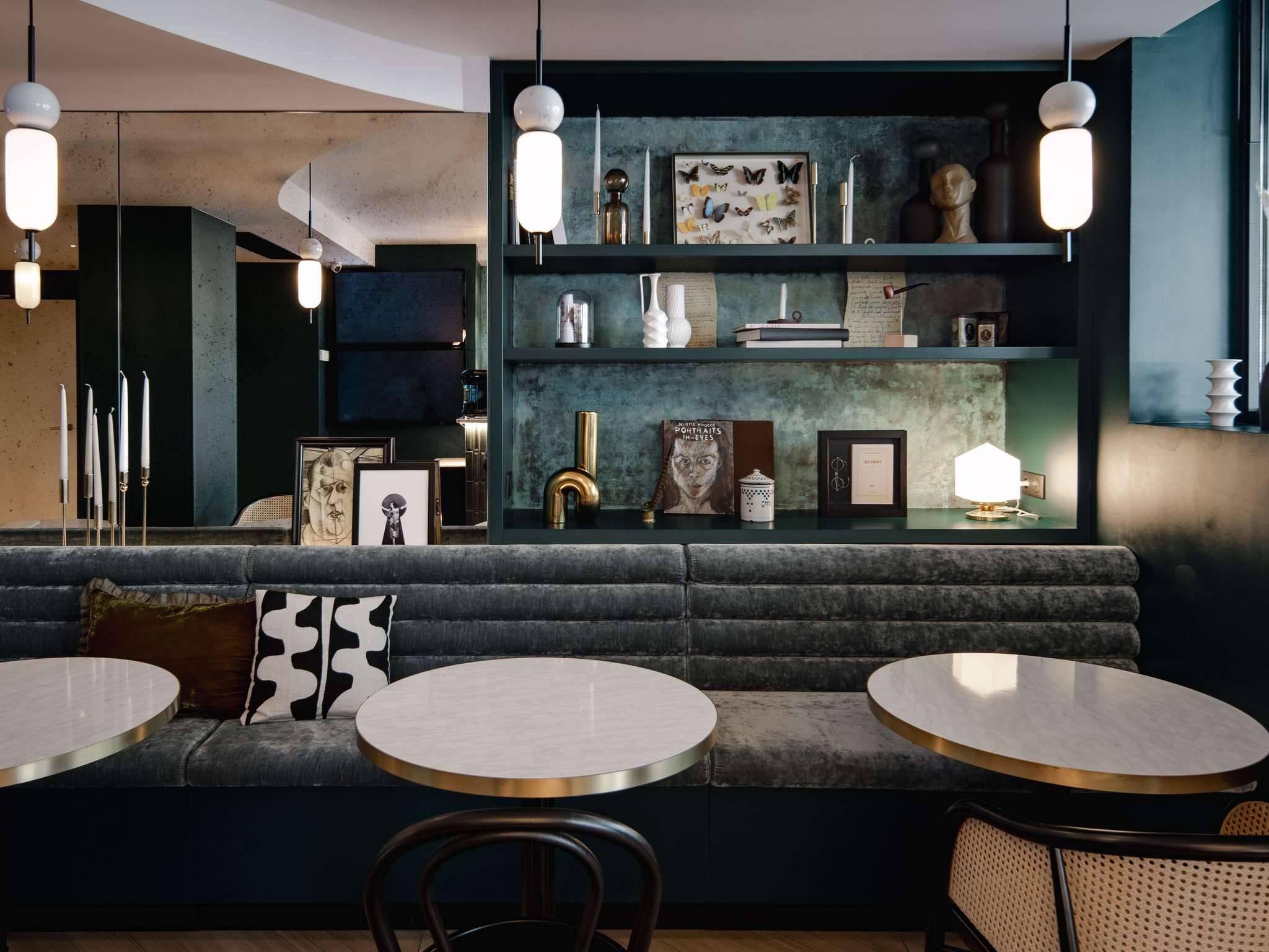 Mercure Paris Tour Eiffel Pont Mirabeau Hotel