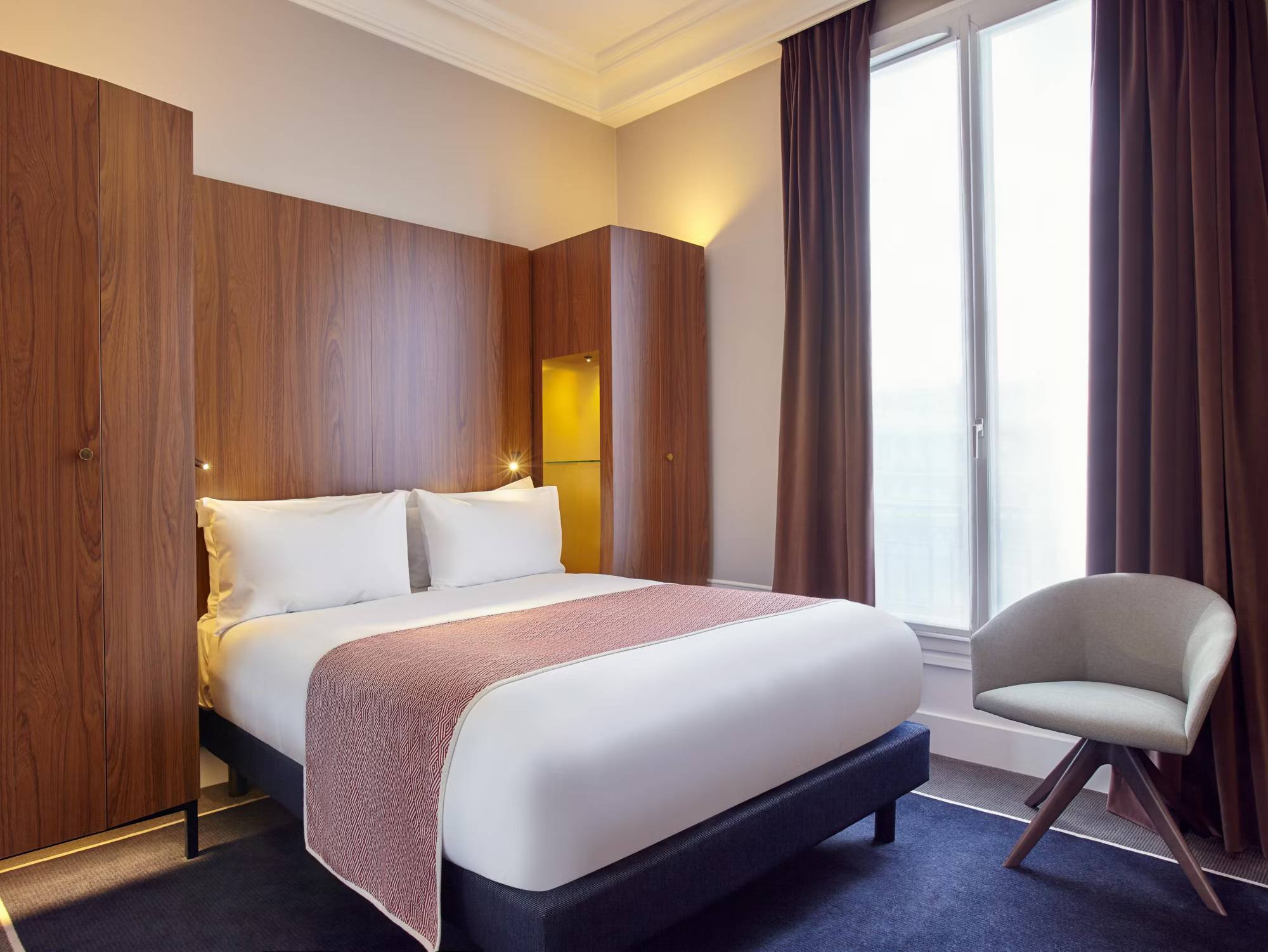 Holiday Inn Paris - Gare de Lyon Bastille, an IHG Hotel