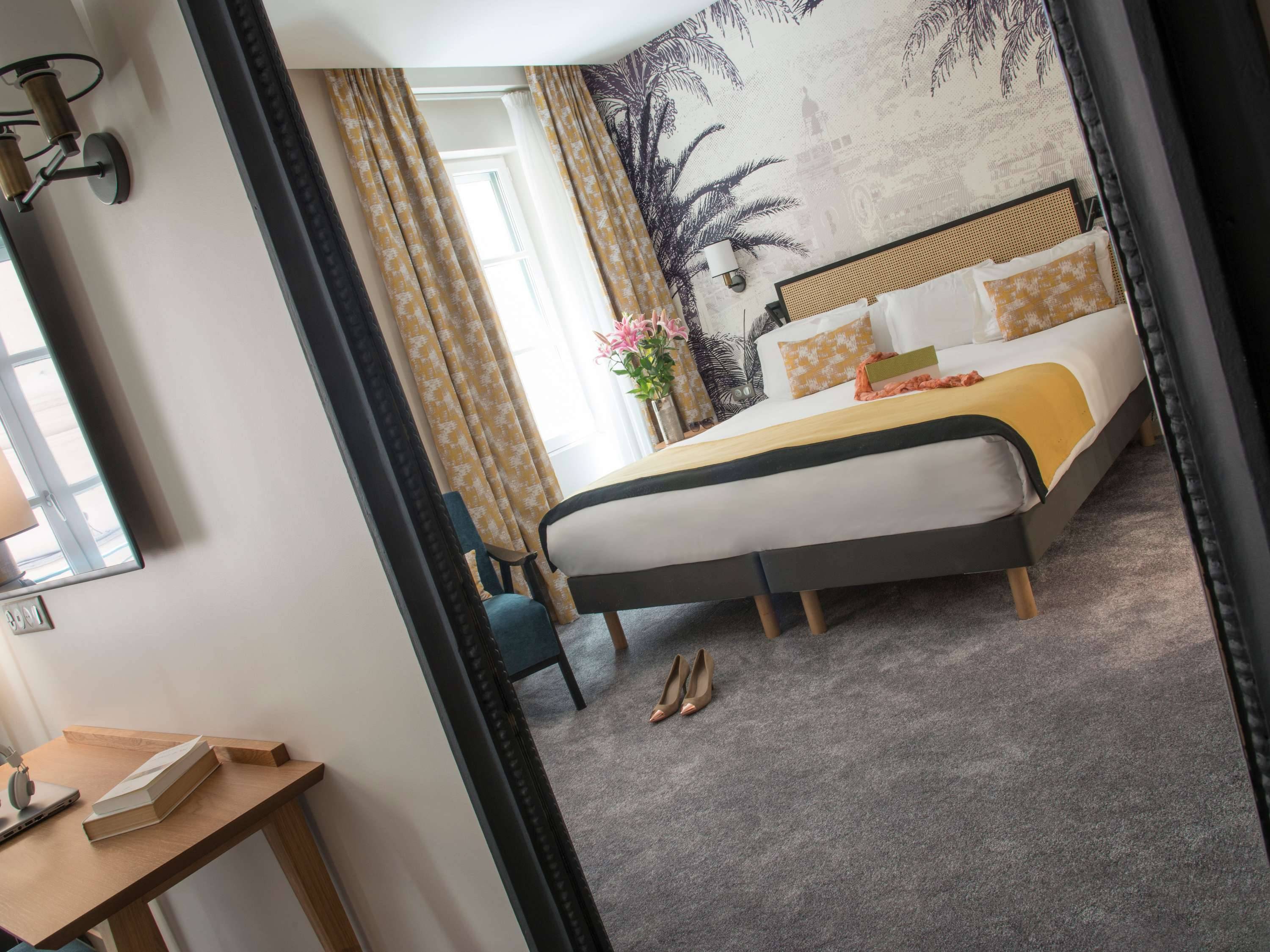 Mercure Nice Marche aux Fleurs Hotel