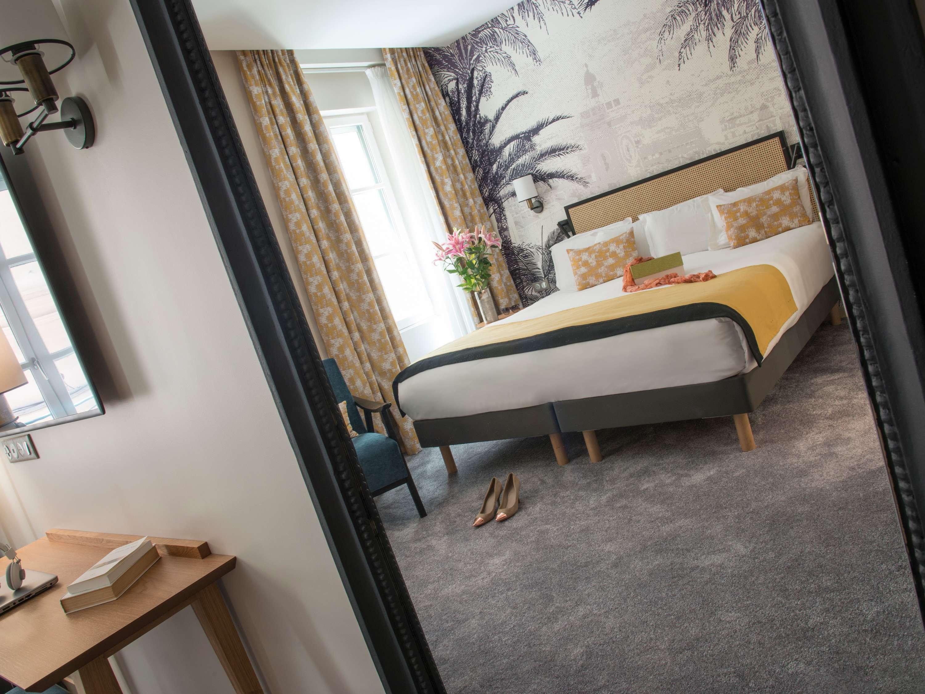 Mercure Nice Marche aux Fleurs Hotel