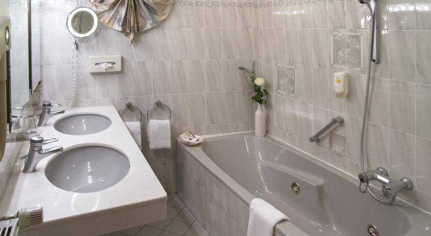 Rüters Parkhotel KG