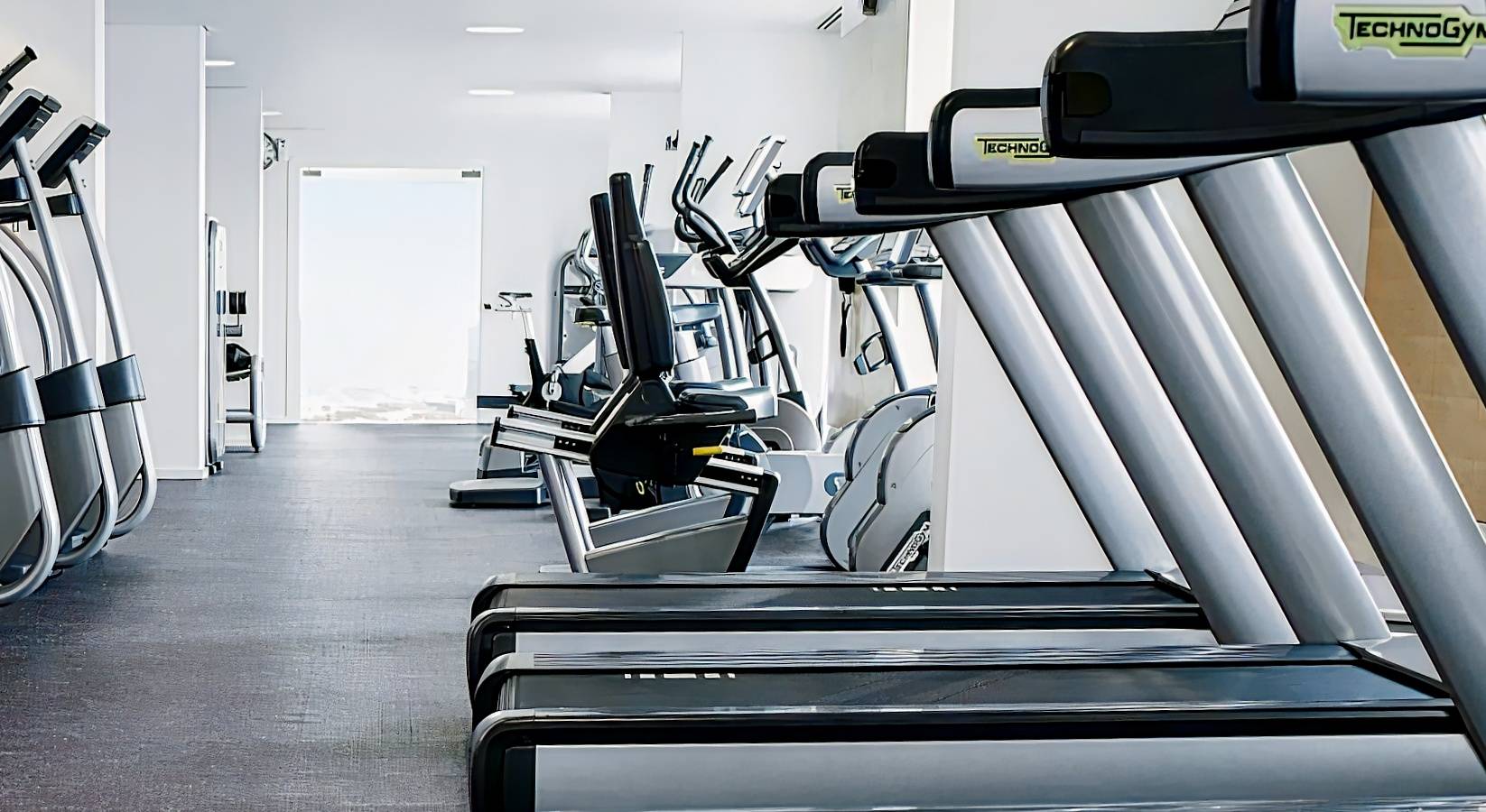 Pullman Dubai Jumeirah Lakes Towers - Hotel & Residence