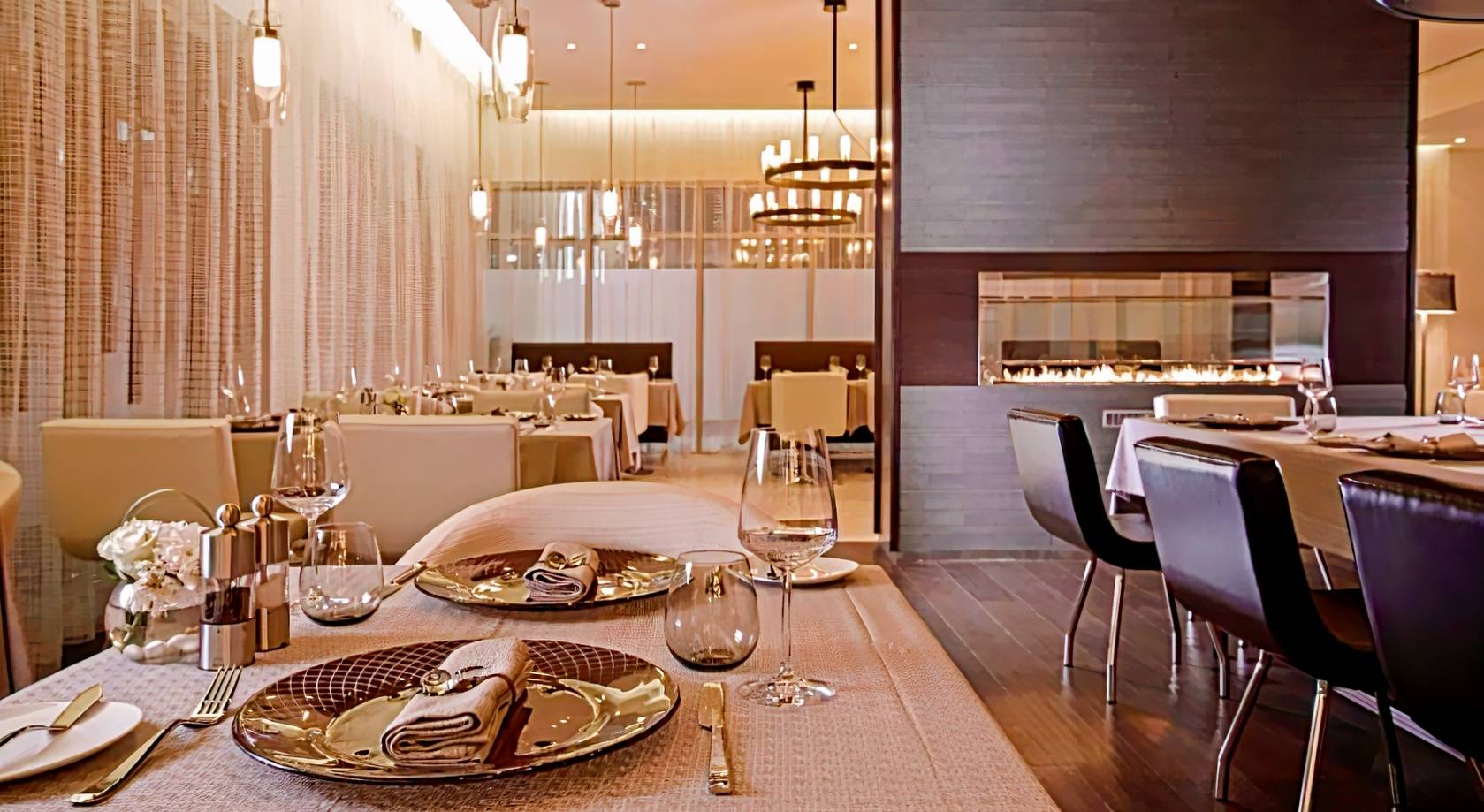 Pullman Dubai Jumeirah Lakes Towers - Hotel & Residence