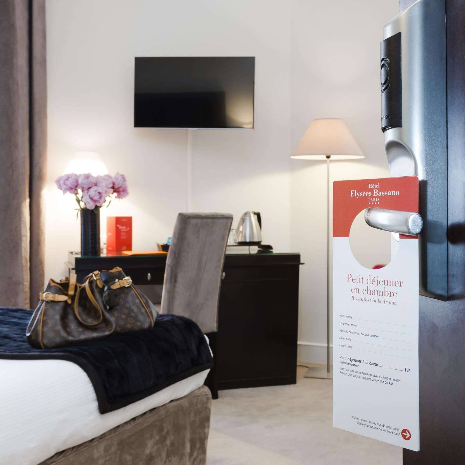 Hôtel Elysées Bassano