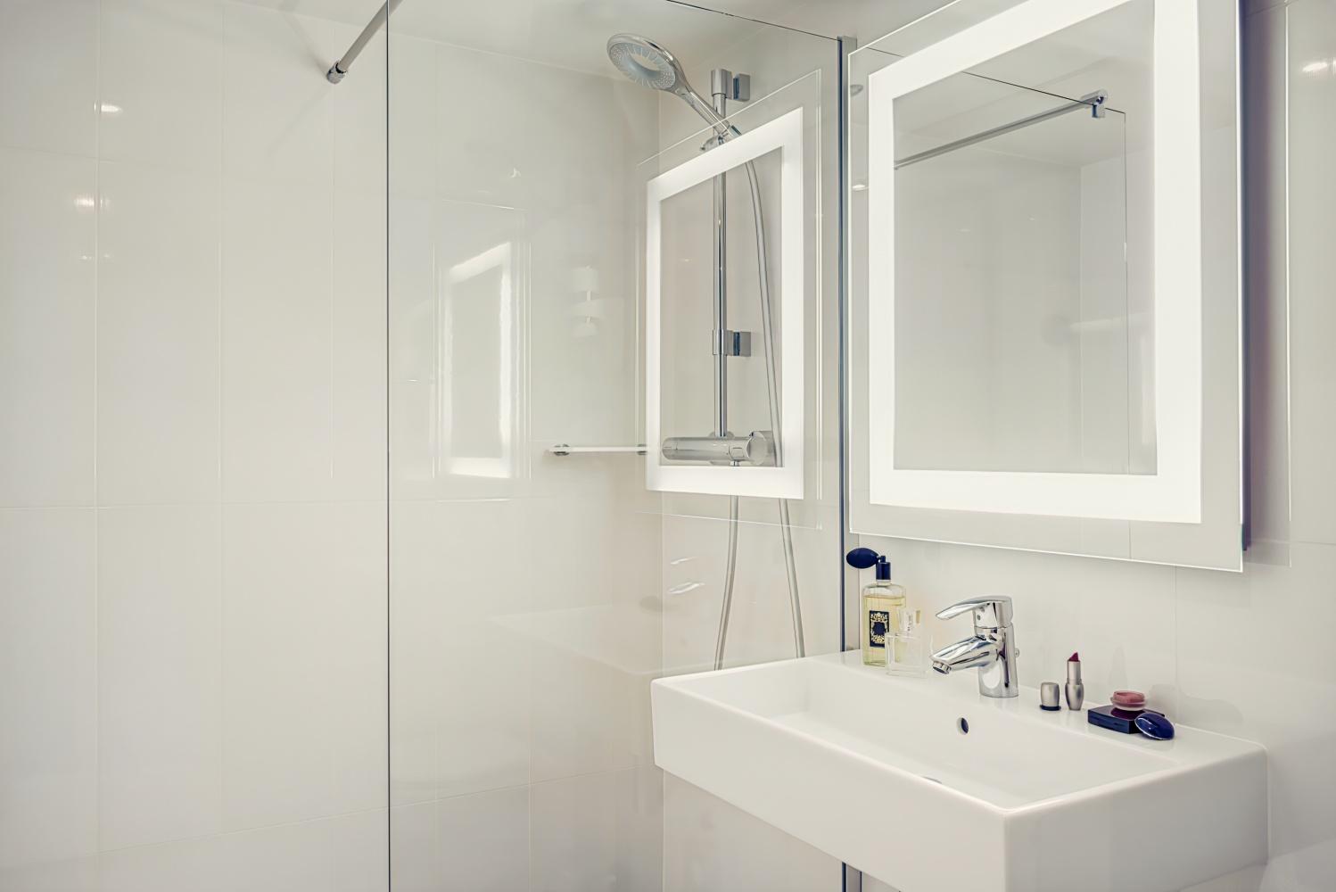 Mercure Paris Opera Grands Boulevards Hotel