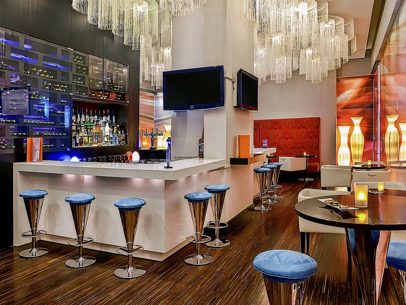 Novotel Suites Dubai Mall of the Emirates