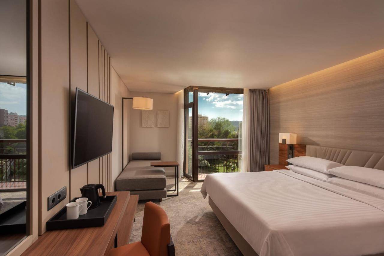 Lisbon Marriott Hotel