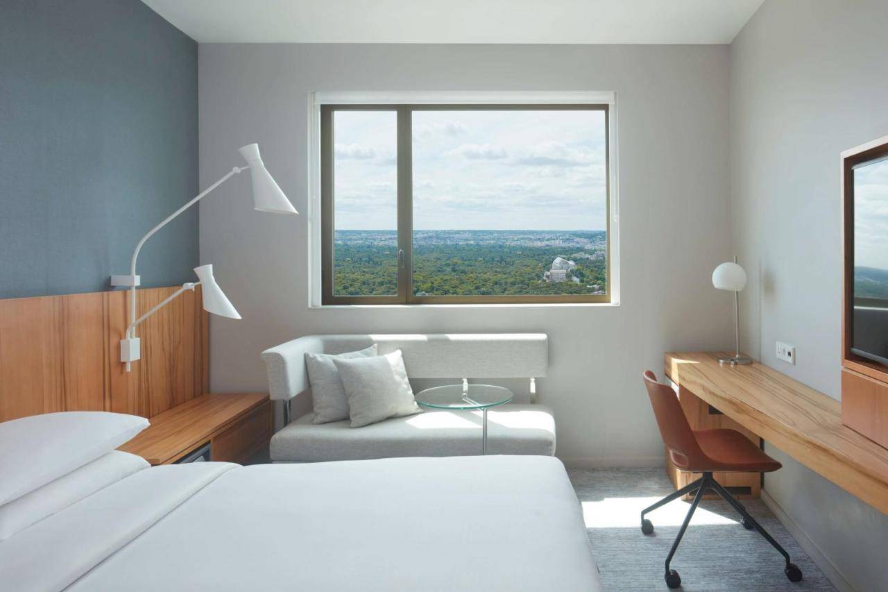 Hyatt Regency Paris Etoile