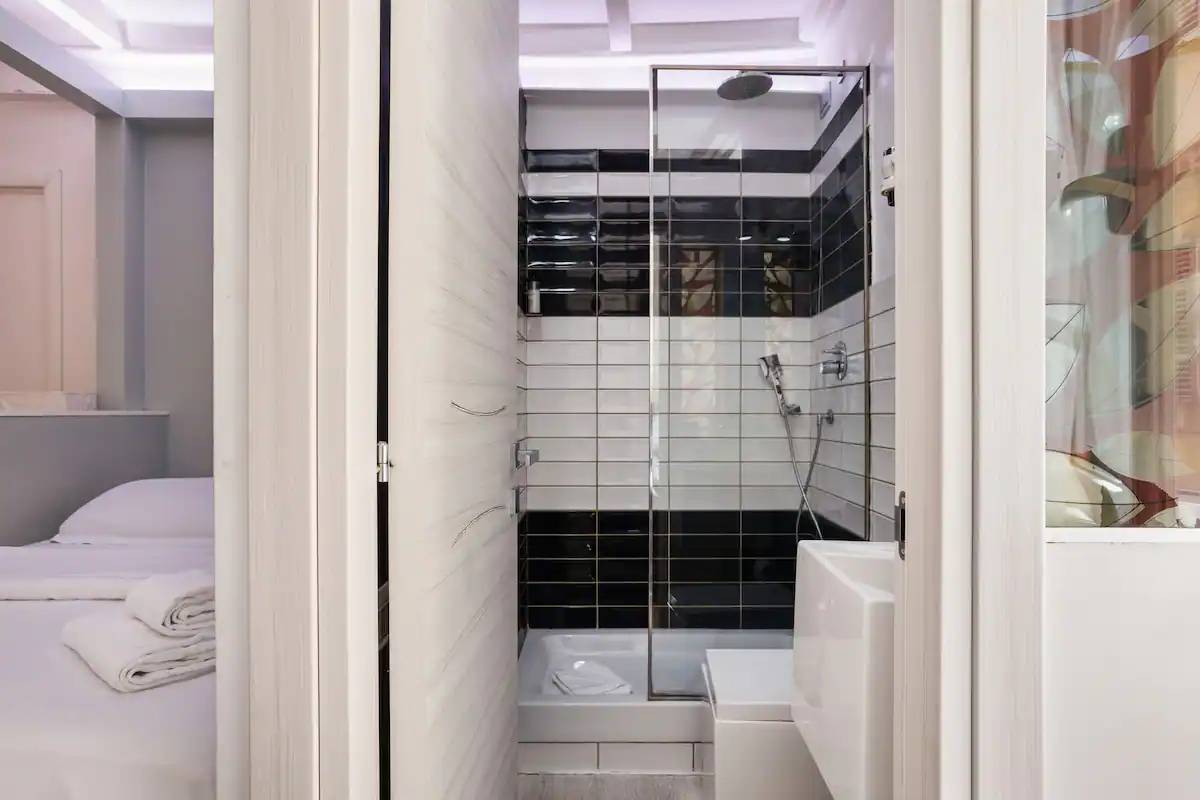 iRooms Spanish Steps