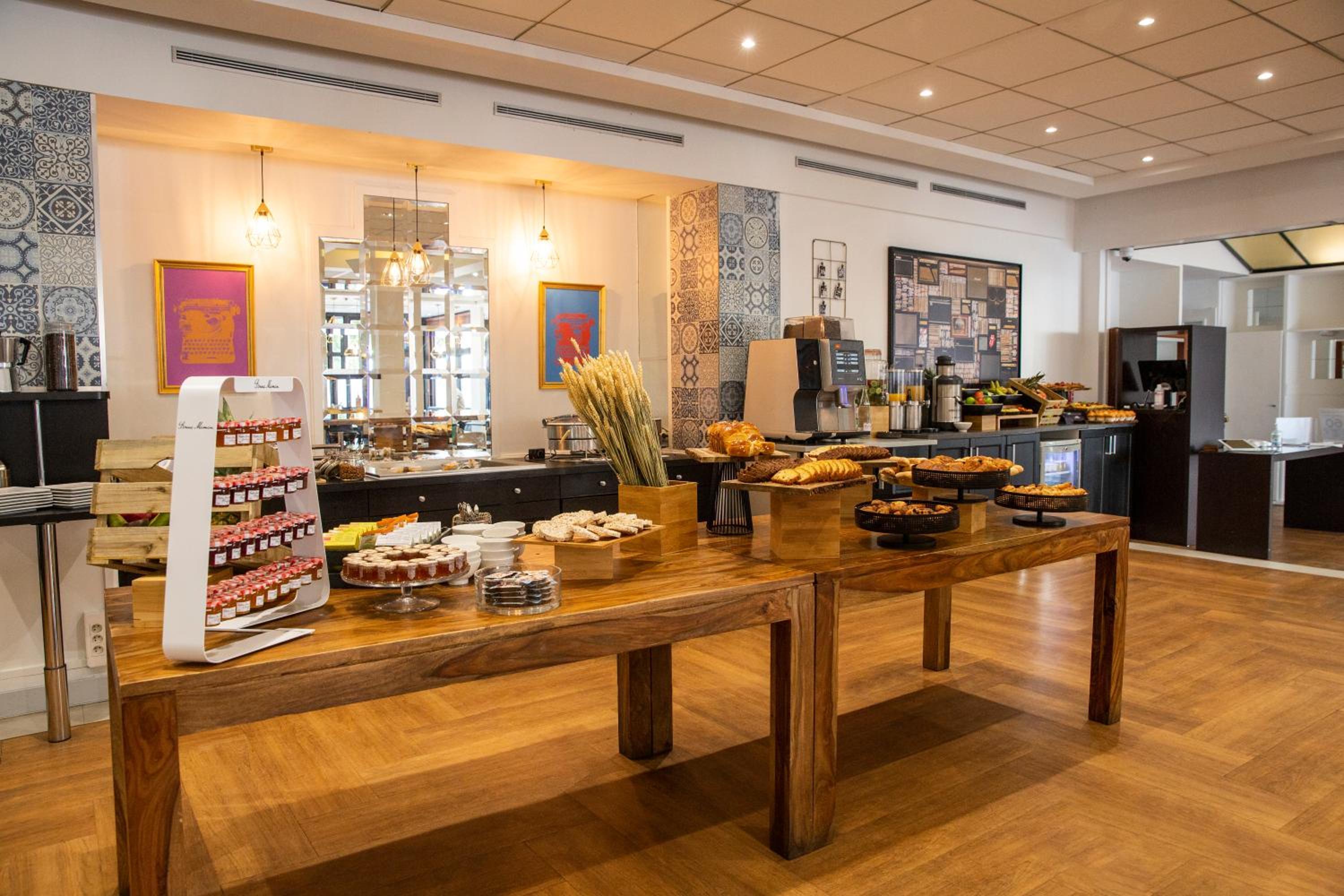 Hôtel Mercure Paris Porte d'Orléans