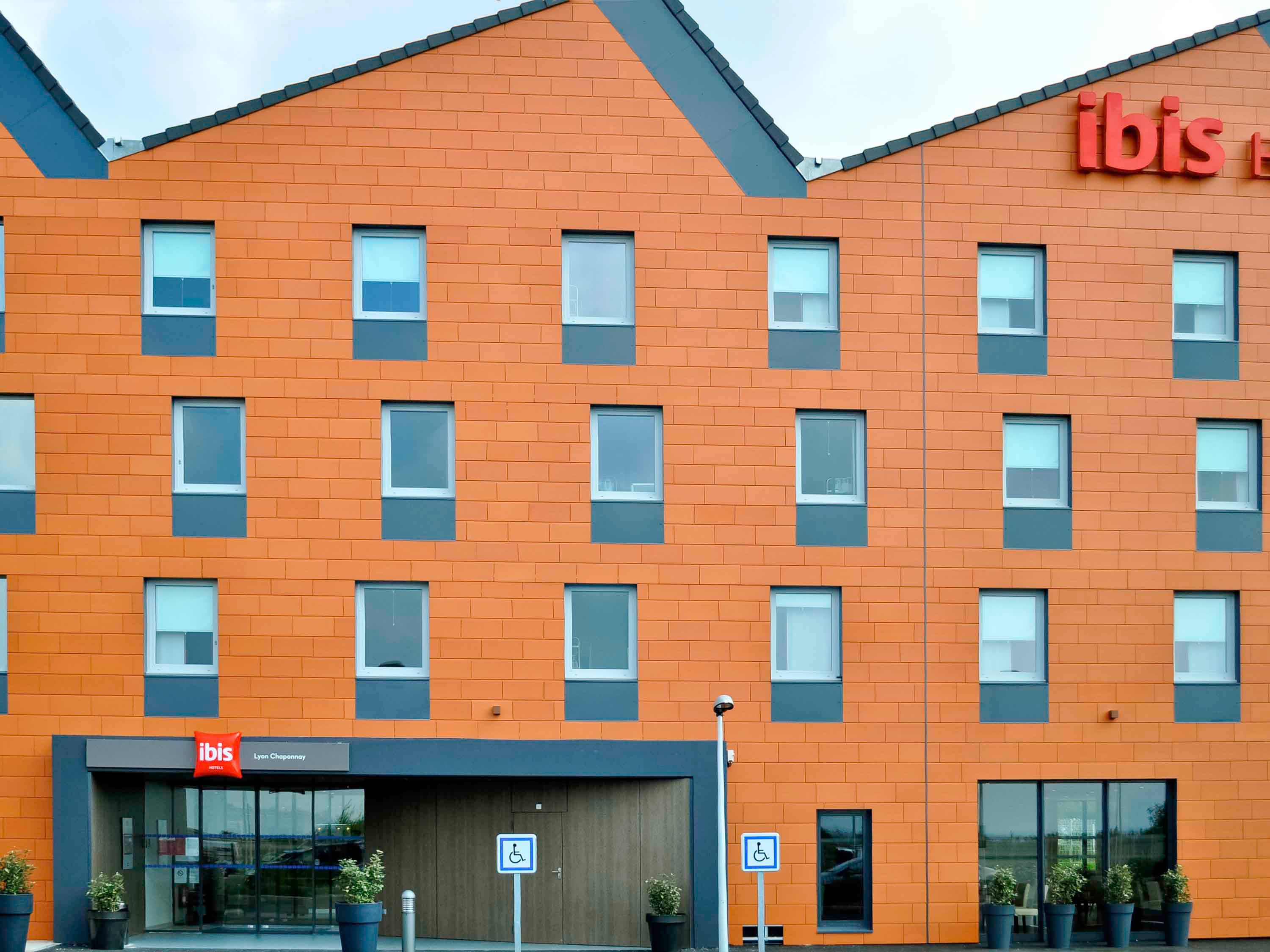 ibis Lyon Est Chaponnay hotel