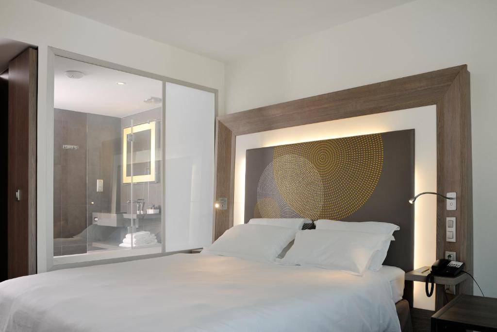 Novotel Lyon Centre Confluence Bord de Saone