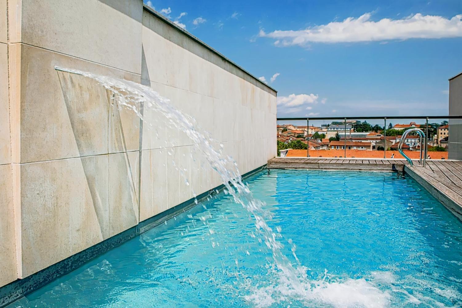 Hôtel Mercure Villefranche en Beaujolais Ici & La