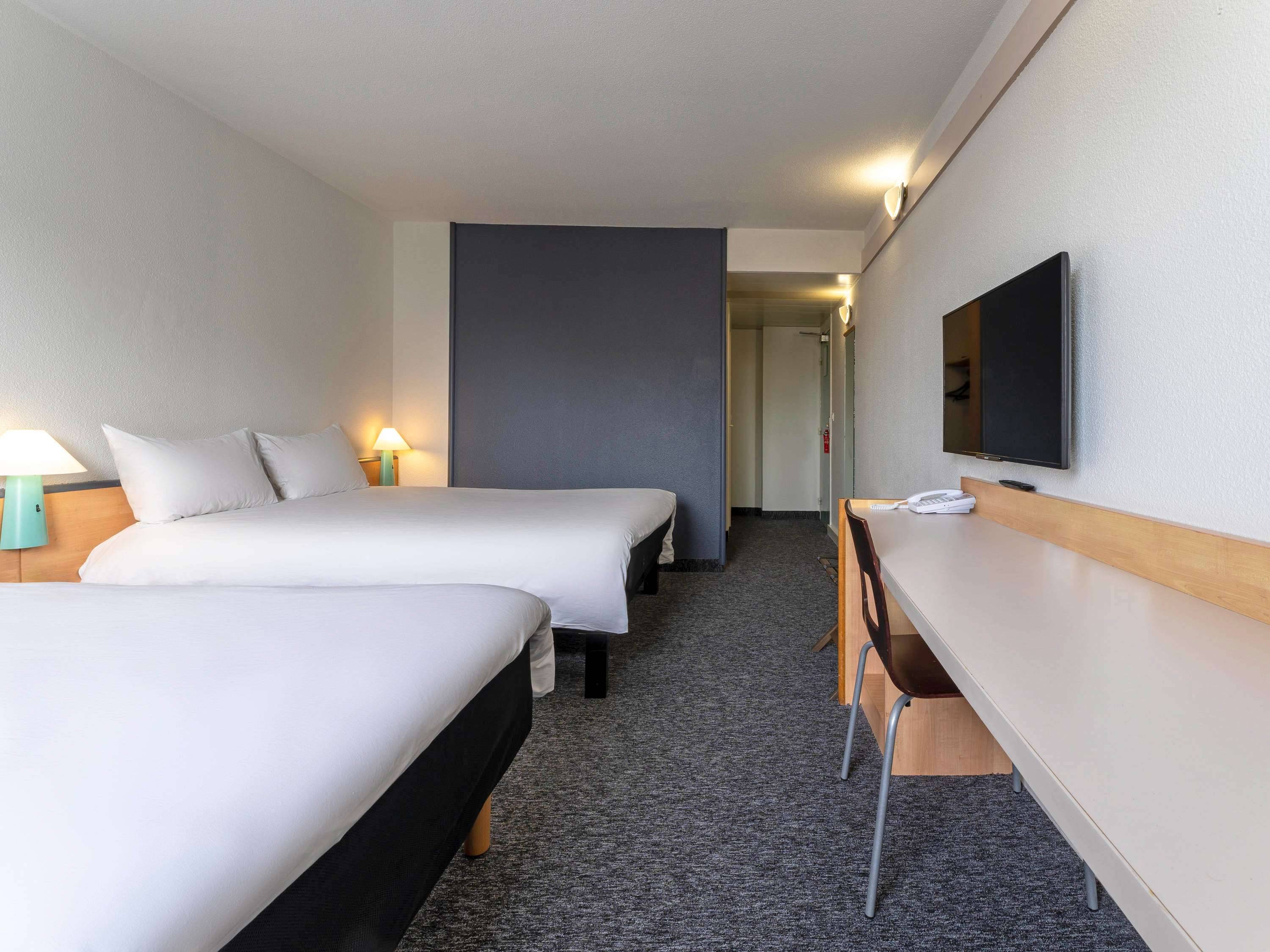 ibis Paris Pantin Eglise
