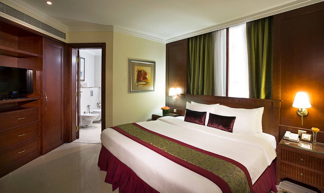 City Seasons Suites Dubai