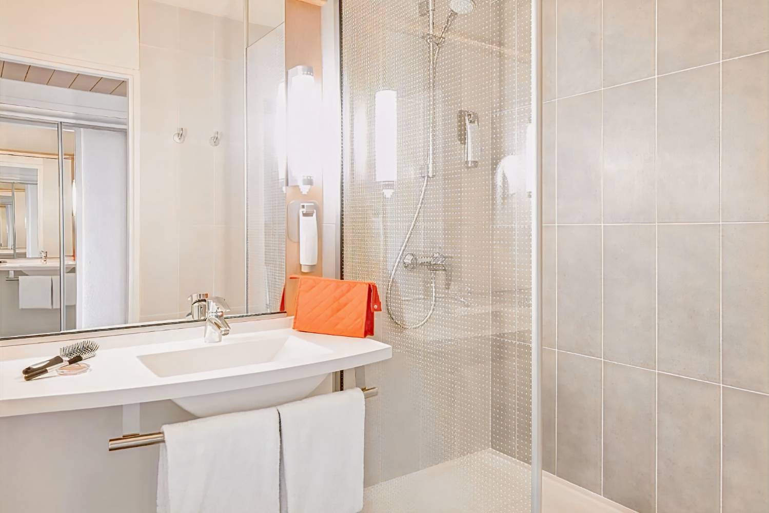 ibis Cavaillon Luberon