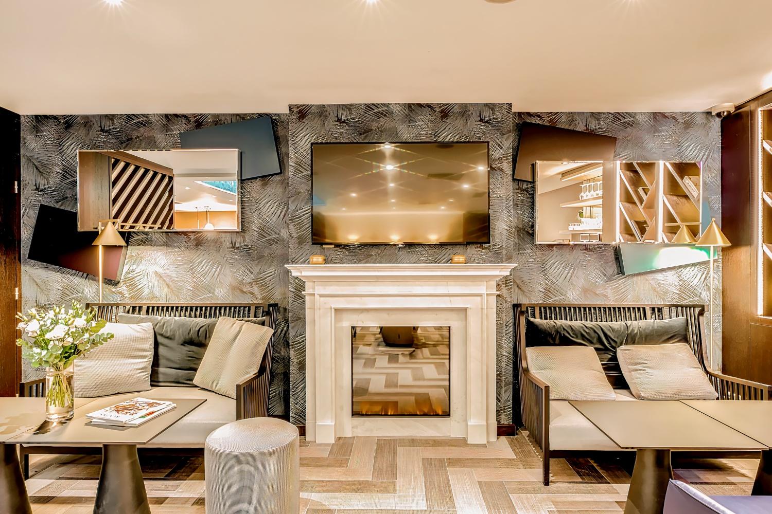 Mercure Paris Arc de Triomphe Étoile Hotel