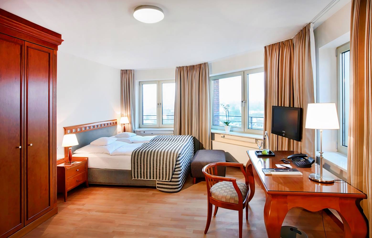 Lindner Hotel & Residence Main Plaza