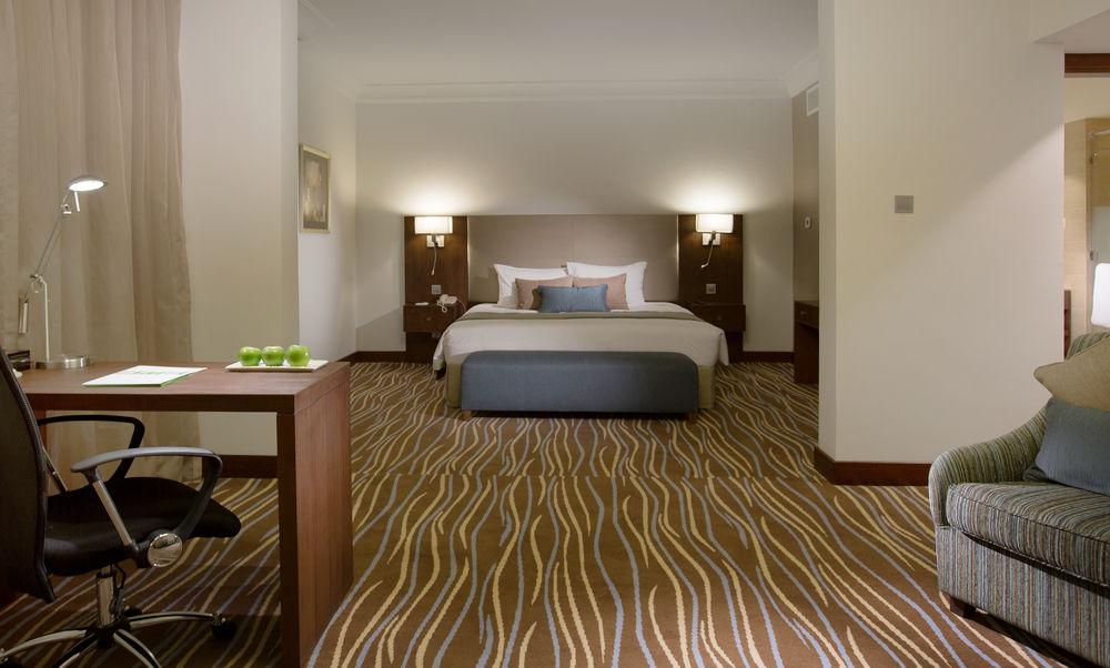 Crowne Plaza Abu Dhabi