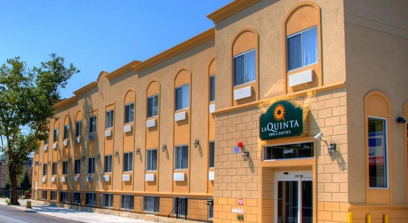 La Quinta Inn & Suites JFK Airport