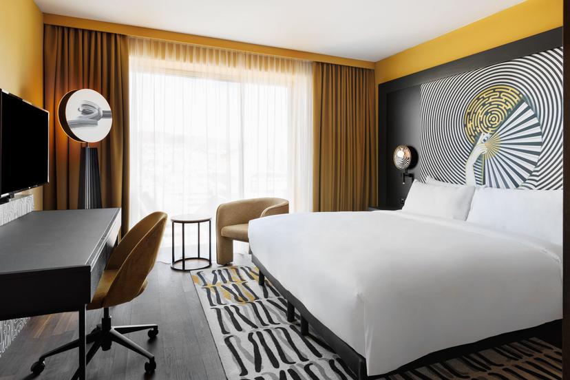 Renaissance Zurich Tower Hotel