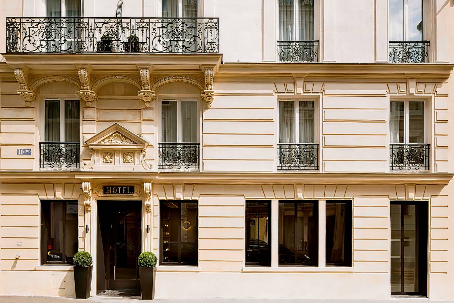 Le 10 BIS Hôtel