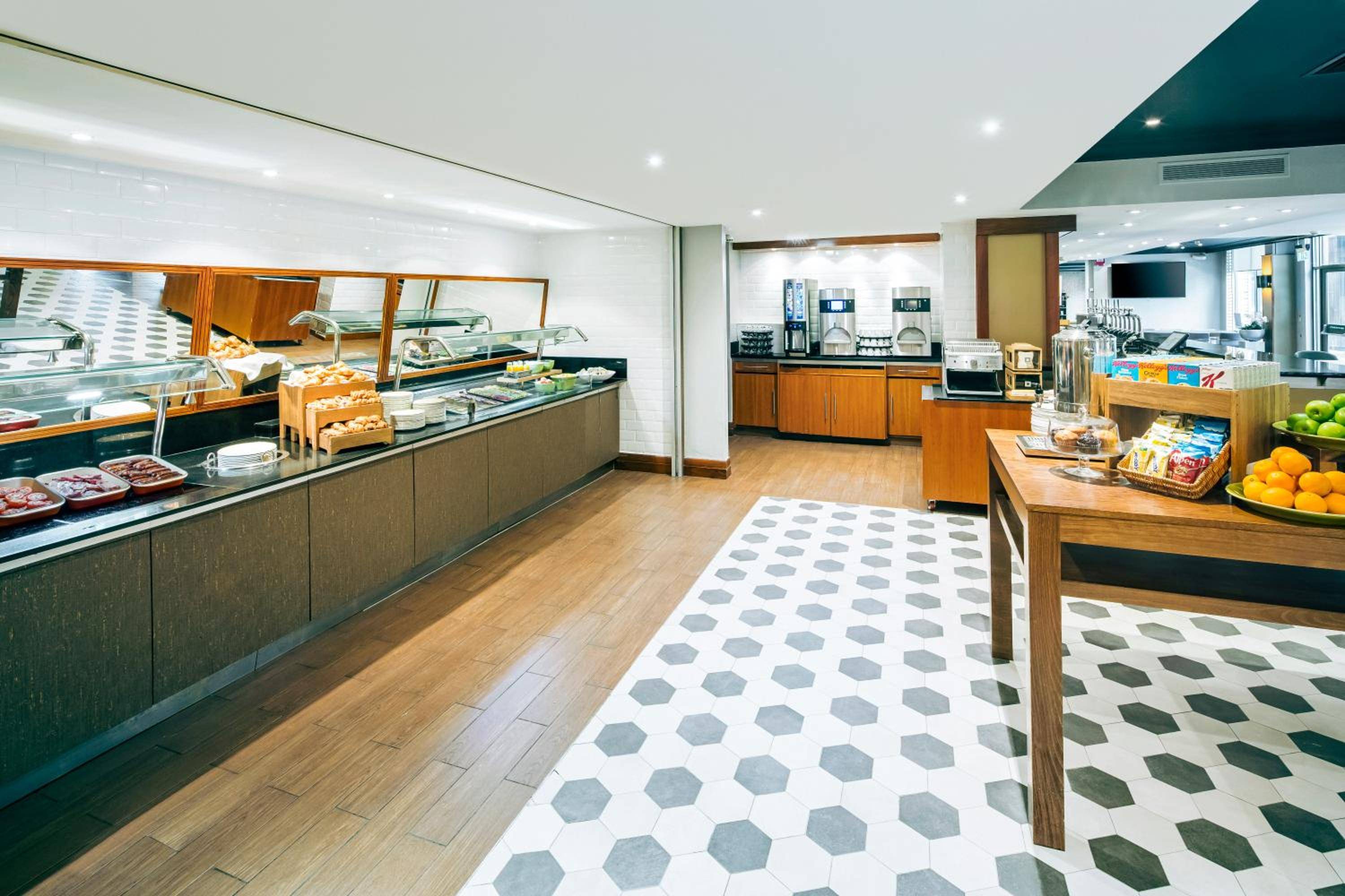 Holiday Inn Peterborough West, an IHG Hotel