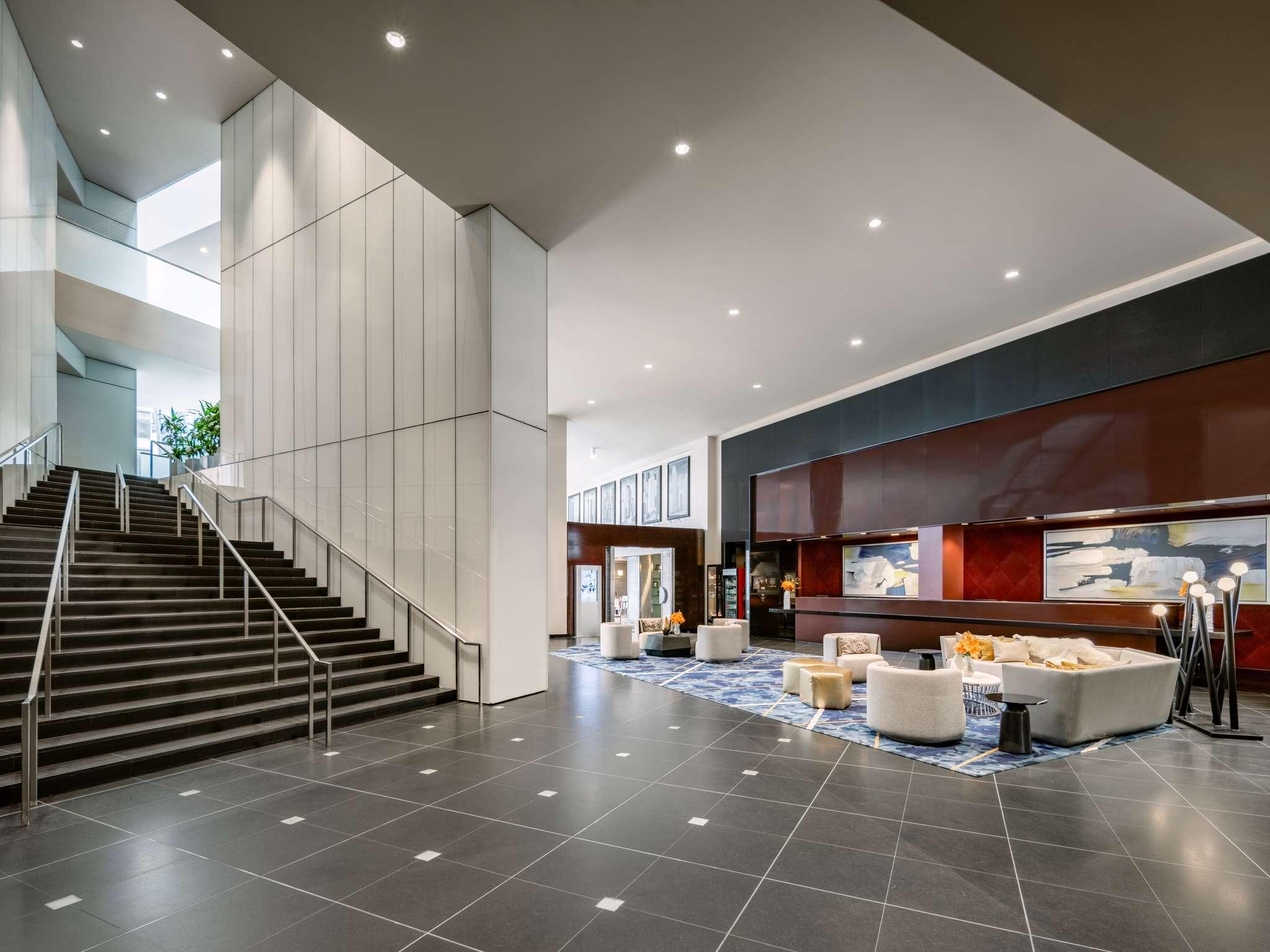 Sofitel Chicago Magnificent Mile