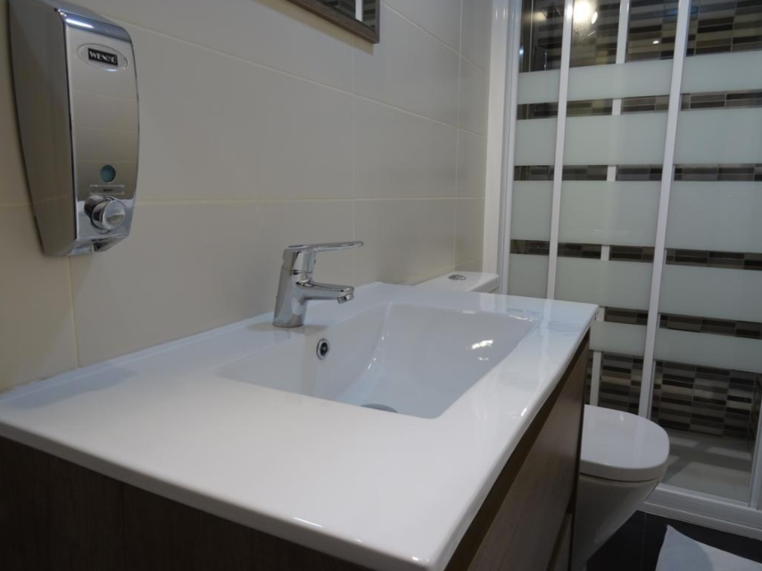 Saga Rental La Latina