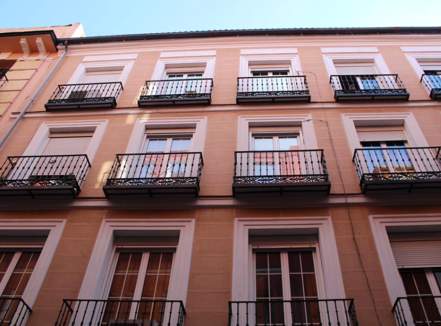 Saga Rental La Latina