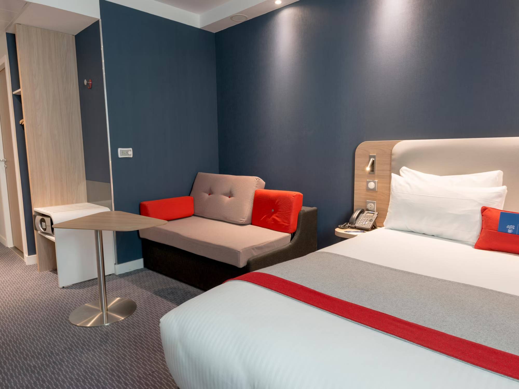 Holiday inn Express Paris Velizy, an IHG Hotel