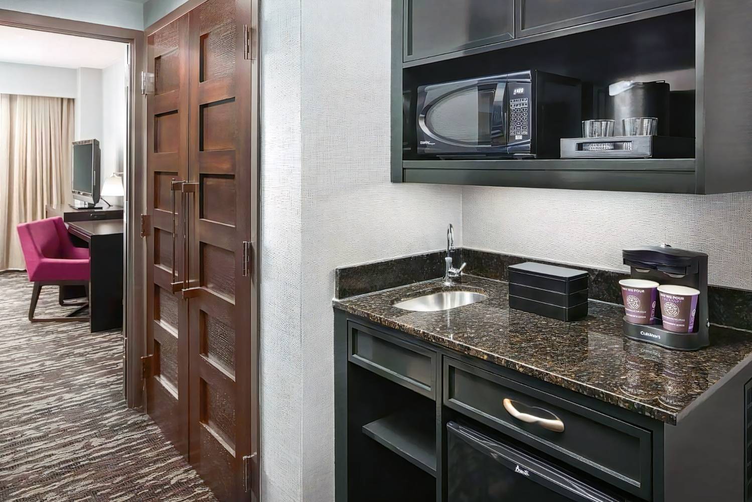 Embassy Suites by Hilton Crystal City National Airport