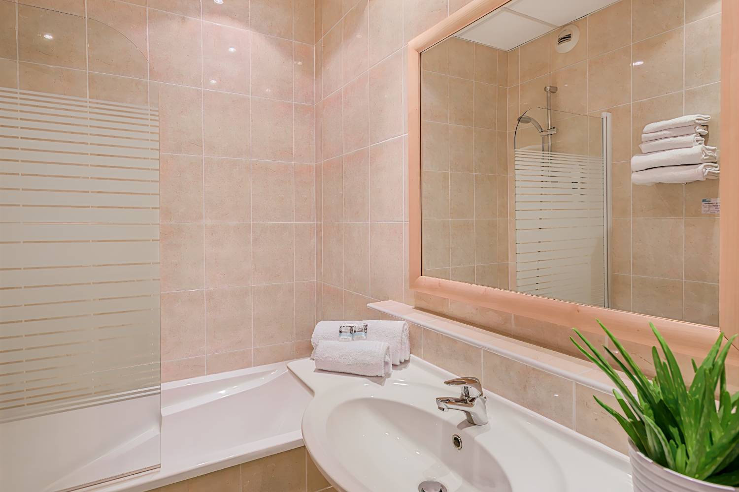 Mercure Tours Centre Gare Hotel