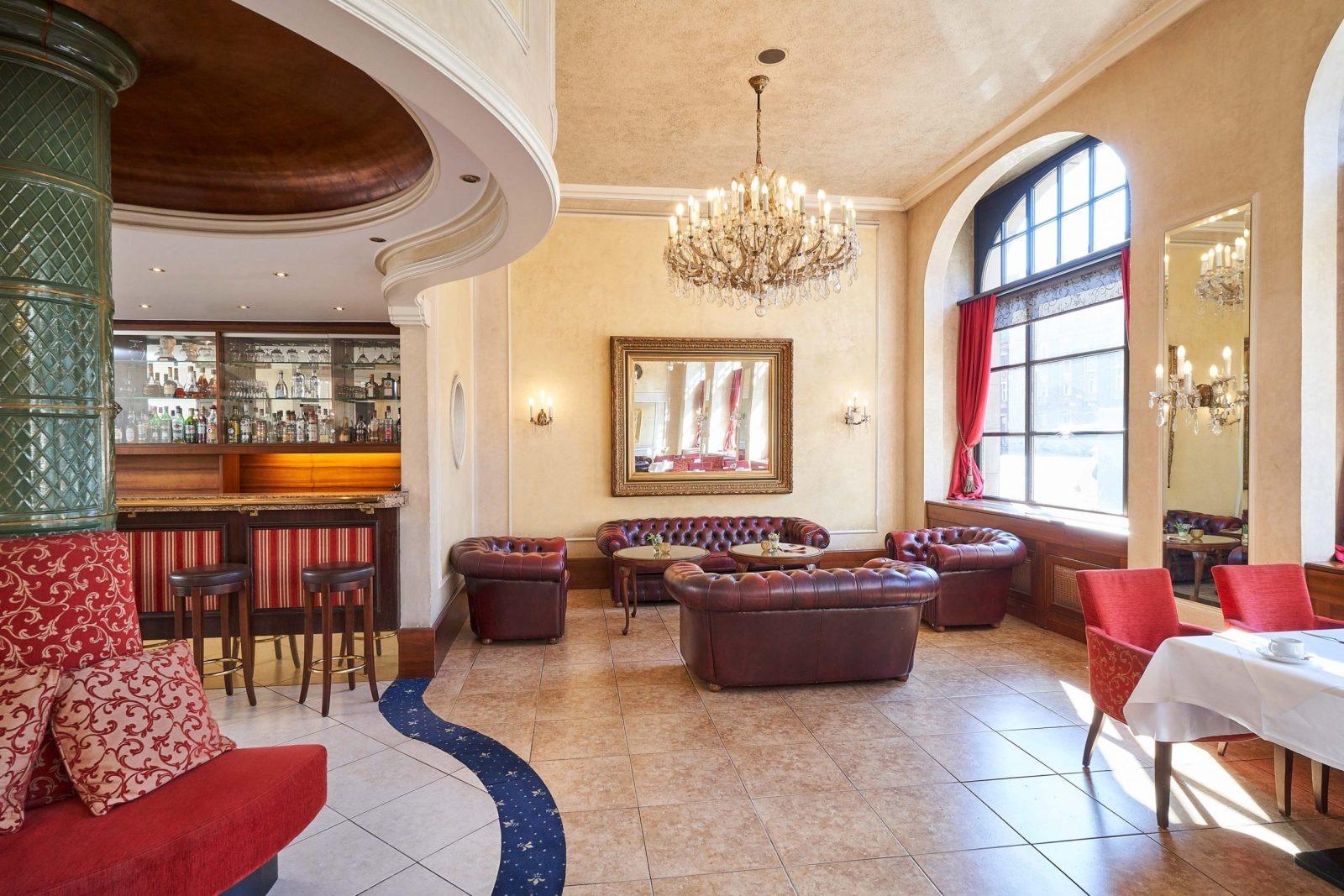 Hotel Monopol - Central Station