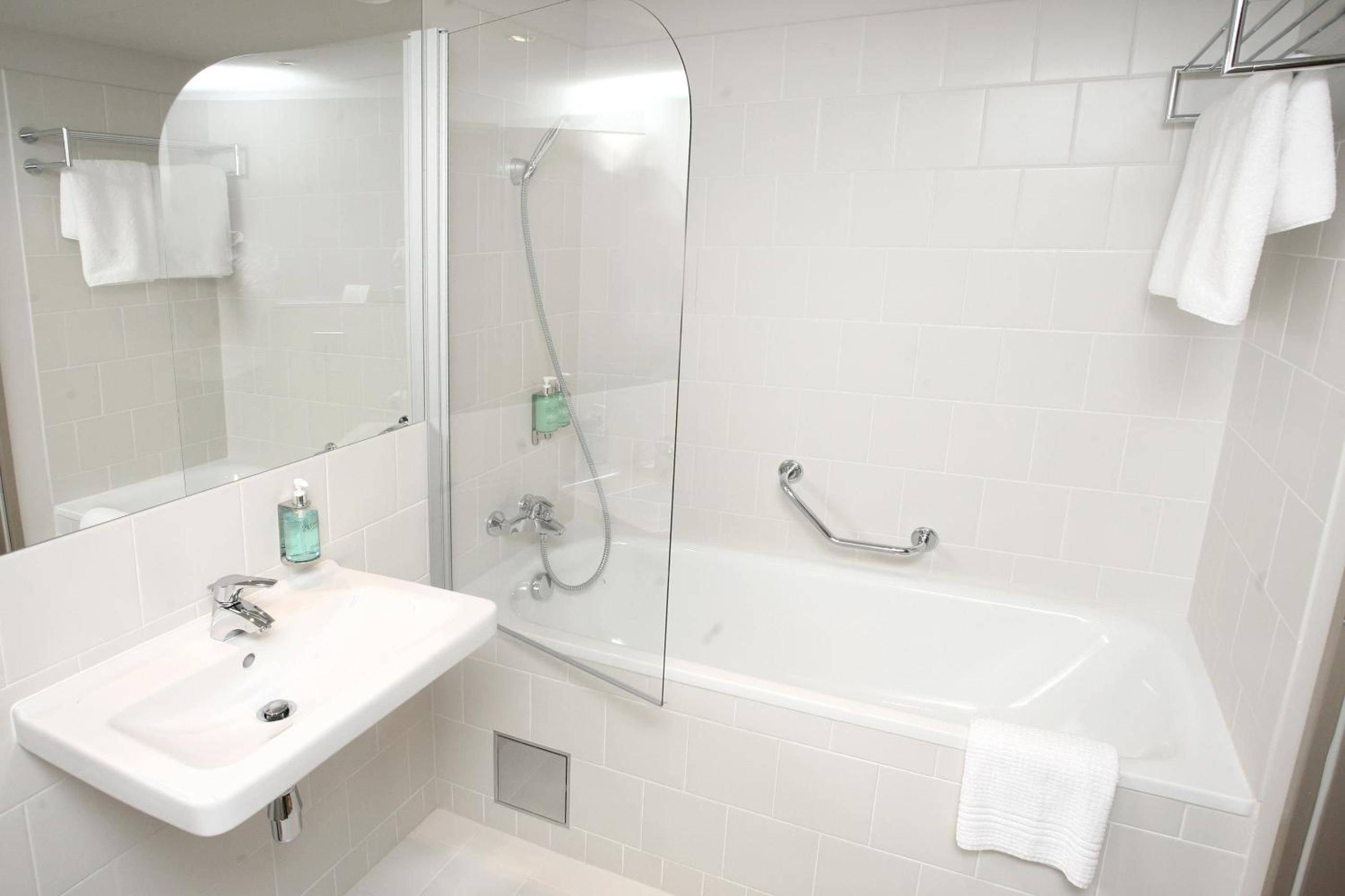 Leonardo Hotel Leeds