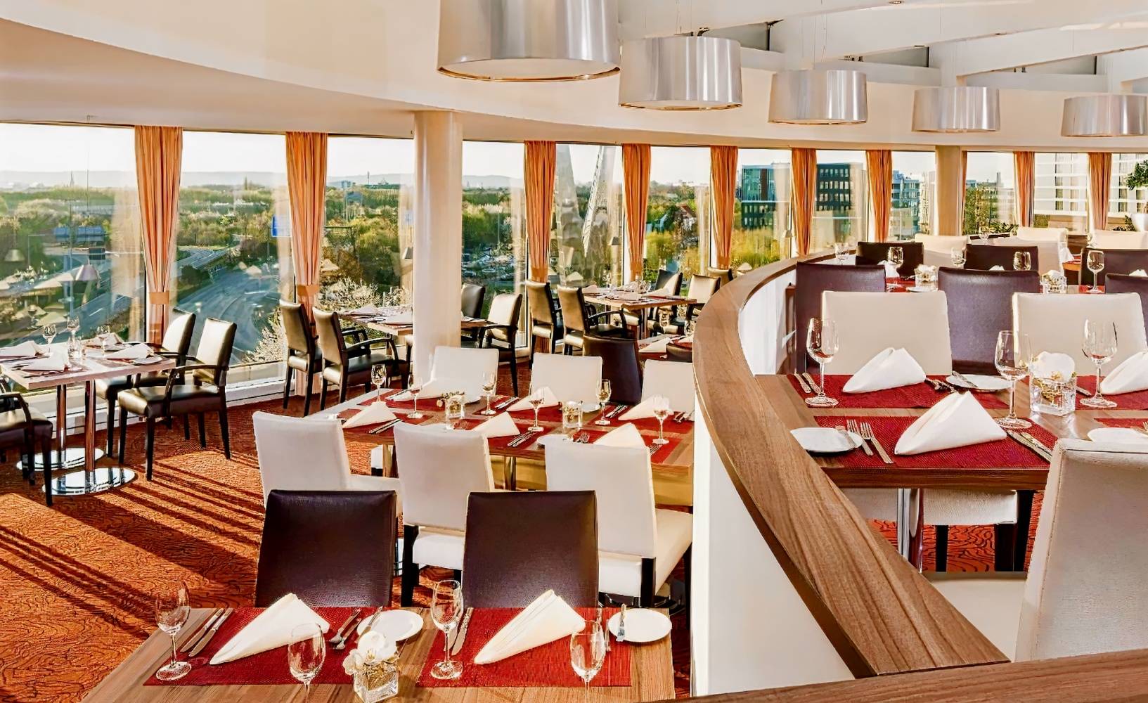 Sheraton Düsseldorf Airport Hotel