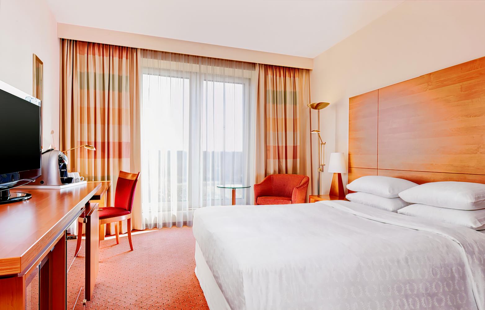 Sheraton Düsseldorf Airport Hotel