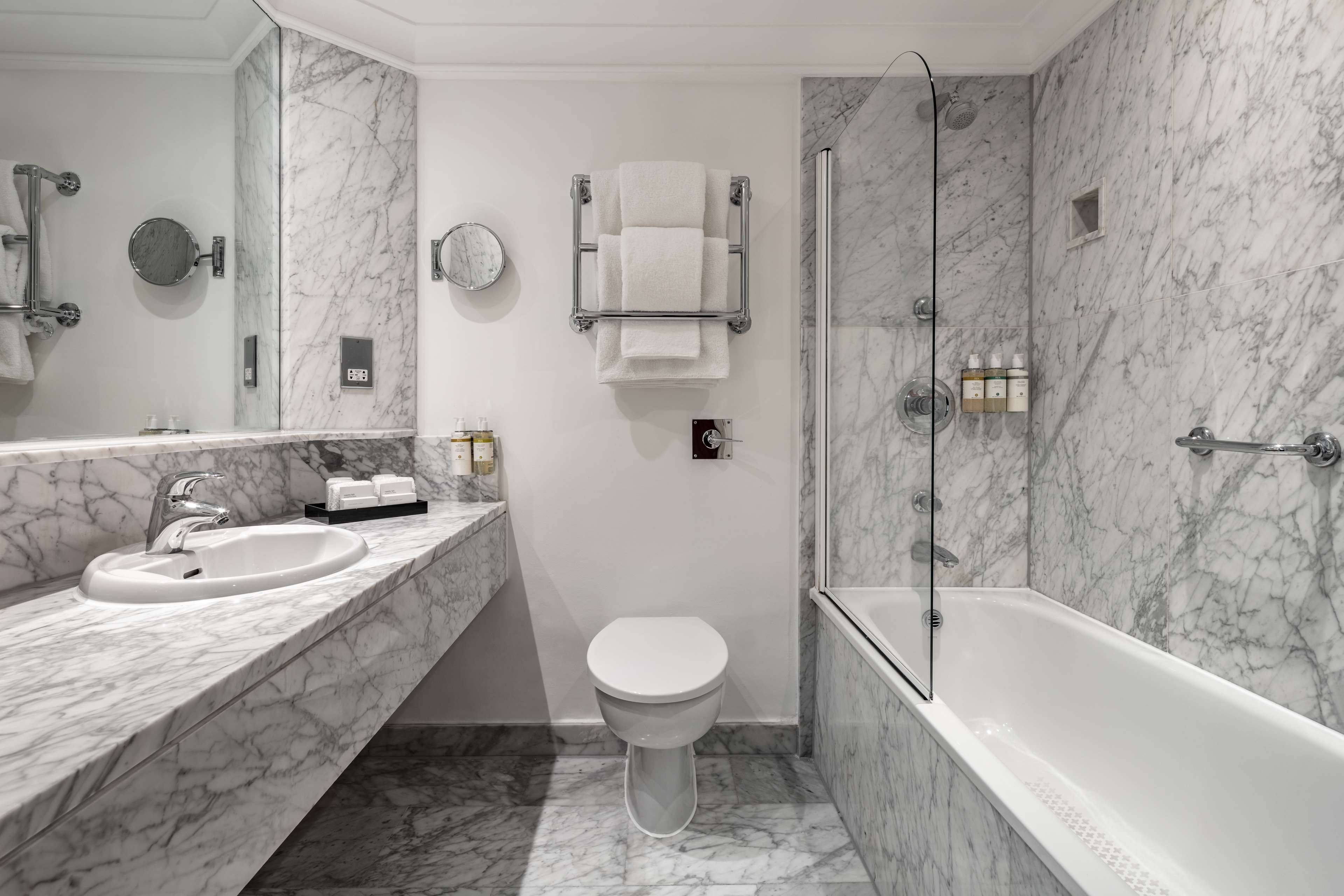 Radisson Blu Hotel, London Euston Square